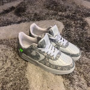 Brand new nike Air Force 1 low "Louis Vuitton Collab." Men's sneakers. Grey